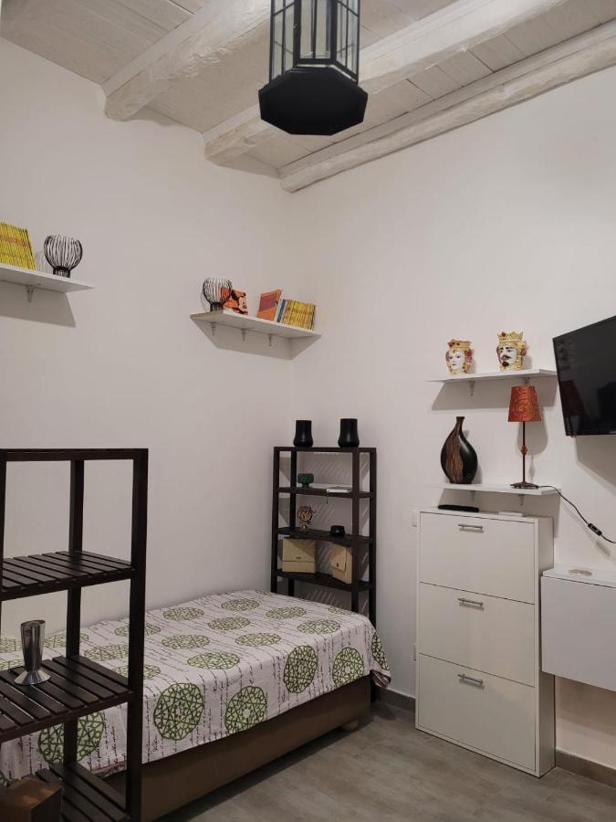 Sepe 4 Canti Apartment Palermo Exterior foto